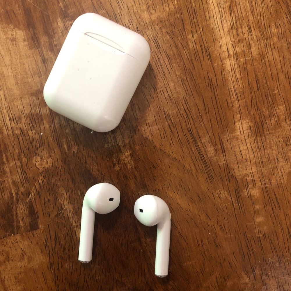 AirPods